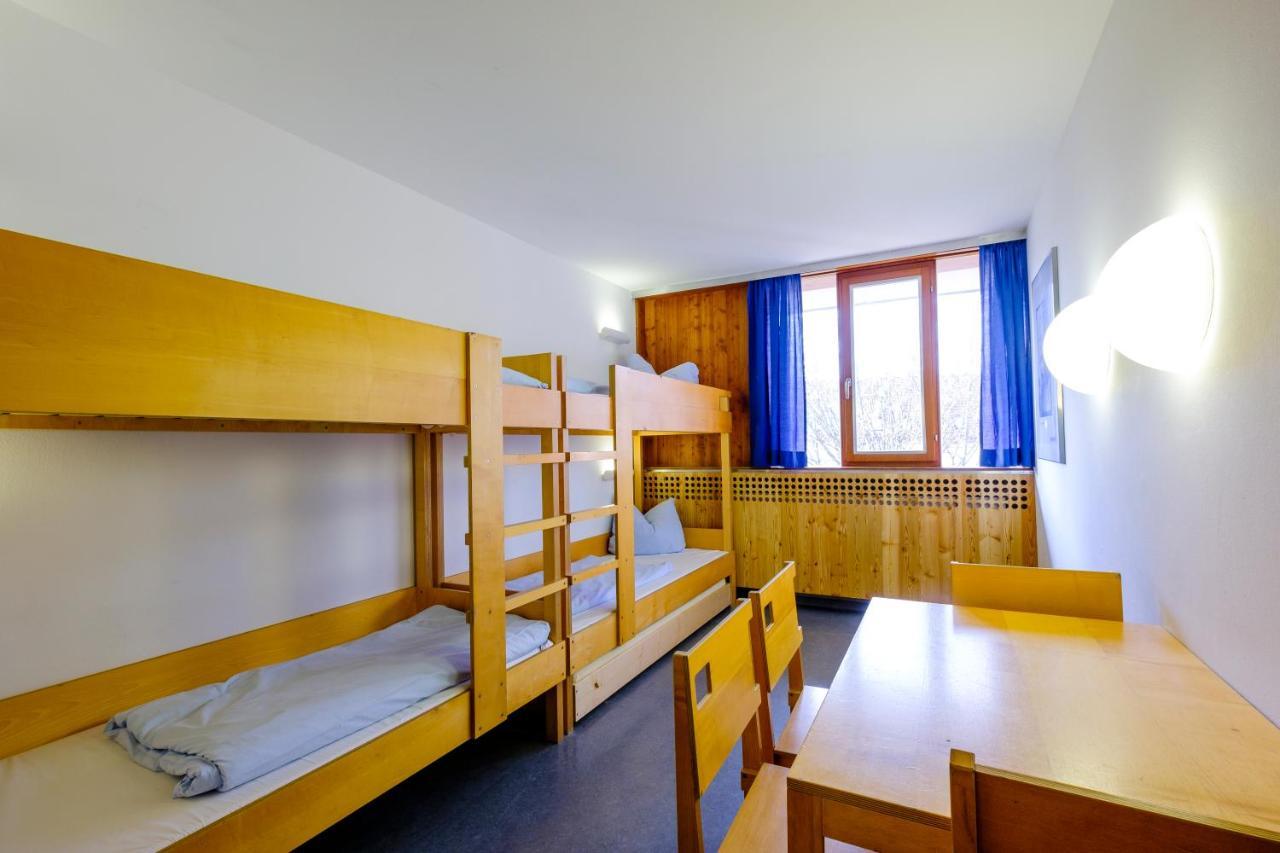 Internationales Jugendgaestehaus Dachau Buitenkant foto