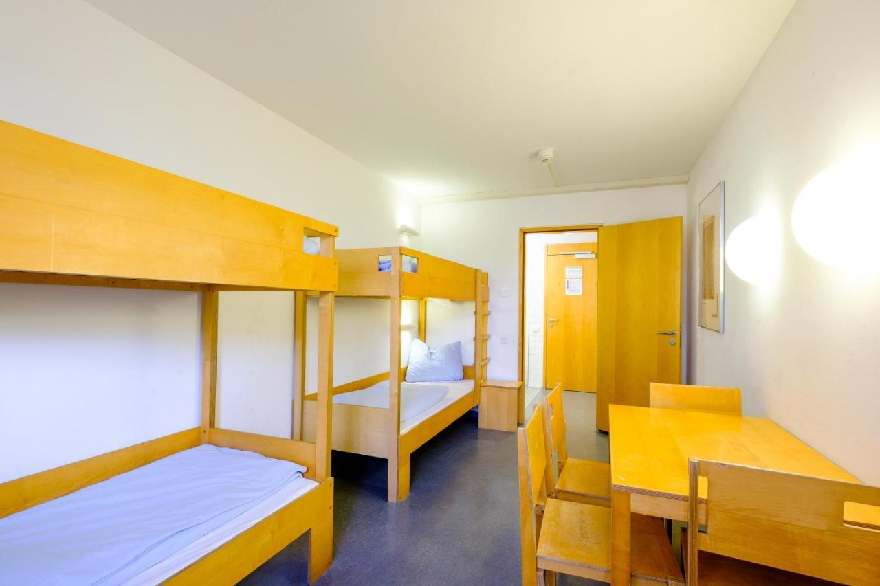Internationales Jugendgaestehaus Dachau Buitenkant foto